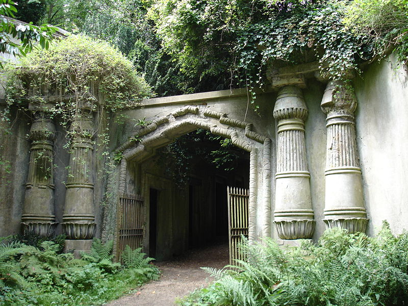 EgyptianAvenue_HighgateCemetary