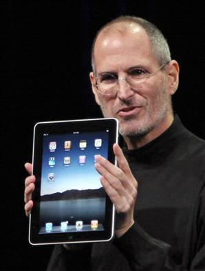 Steve-jobs-with-ipad2