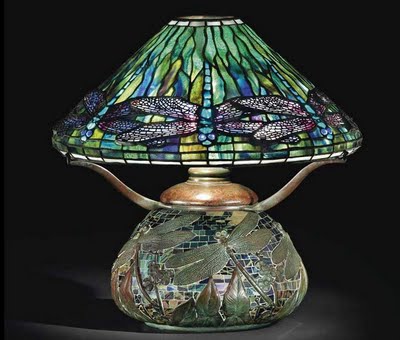 ClaraPierceWolcottDriscoll-TiffanyStudio+DragonflyLamp+c1905+GluckCollection+NYC